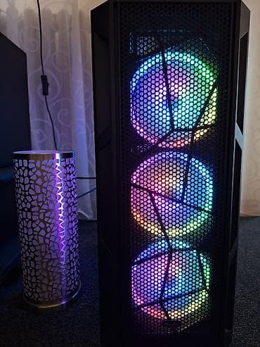 kamere na prodaju: I5-11400/RX 6700XT/32GB DDR4/NVMe 512GB/HD 500GB Ispravan, ocuvan — 7