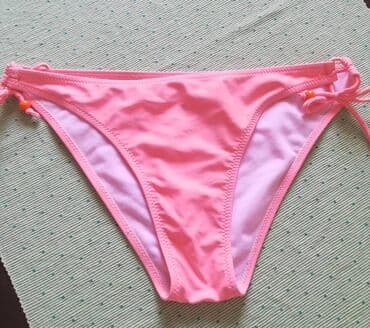 Swimsuits: XL — 4