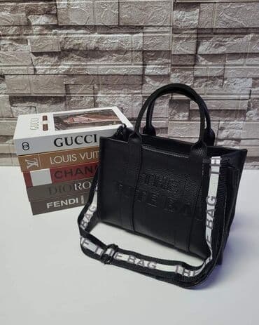 tommy hilfiger d: Cena 2500 din — 24