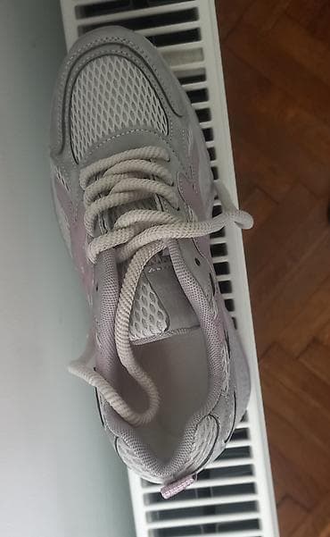 new yorker tn: Nove patike na platformu 38 (EU 39), dužina gazišta 24cm, visina — 5