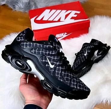 Nike TN
Cena: 3500 din
Brojevi: 36-46
PS✨