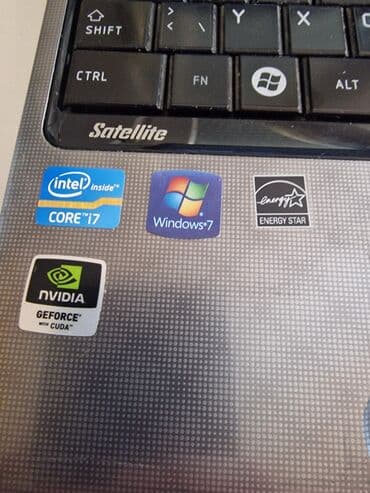 toshiba satellite c850: Intel Core i7, 15.6 " — 4