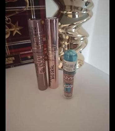 aura 3d trepavice: Set šminke za oči i usne – 3 proizvoda: - Maybelline Lash Sensational — 1