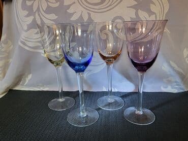swarovski case za vino cena: Case duvano staklo za vino iz 80ih. Case za vino u 4 boje,perfektne — 5
