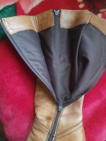 c a papuce: High boots, 38 — 5
