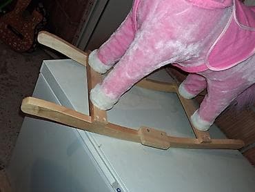 pinki goffredo: Plišani njihajući jednorog – drvena klackalica - Prelepi ružičasti — 5