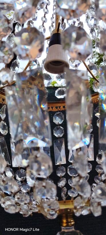 sto i 6 stolica: Chandelier, Used — 5