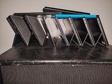 Tableti: Prodajem lot od 10 Microsoft Surface tableta u kompletu. Uređaji su — 1