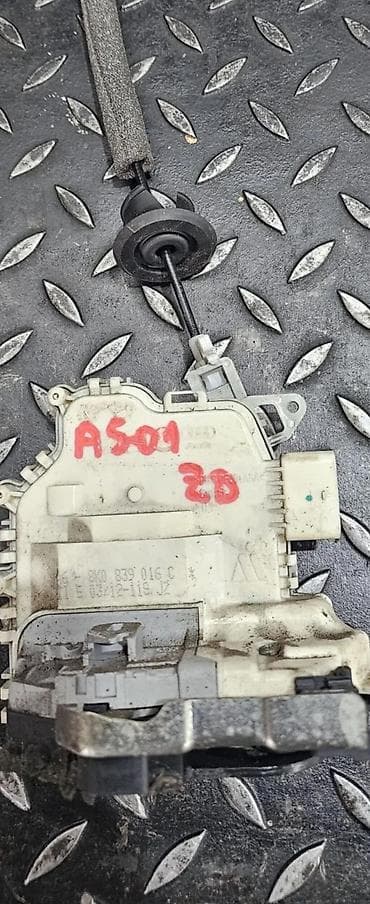 ed obrenovac: AUDI A4 A5 Q4 BRAVA ZADNJA DESNA 8K0839016C | audi vw delovi ALTINA — 1