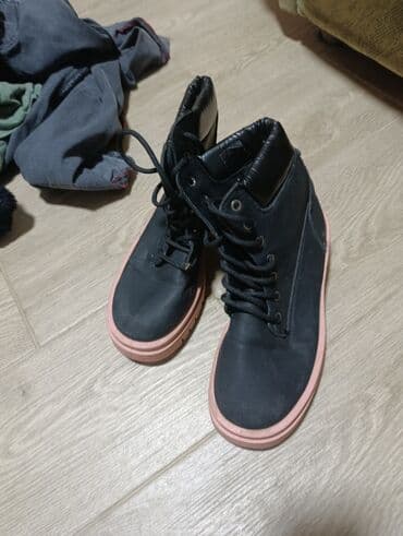 kratke cizme na pertlanje: Čizme, 37 — 1