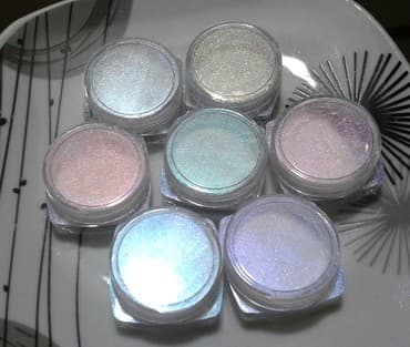 Suplementi: Pigment za nokte 1g
Cena je za komad.
Ostali su B-05, B-06, B-07 — 4