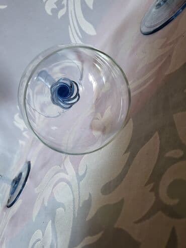 swarovski case za vino cena: Case nove,vintaz za vino. Case perfektne,sve na njima je odsjaj od — 7