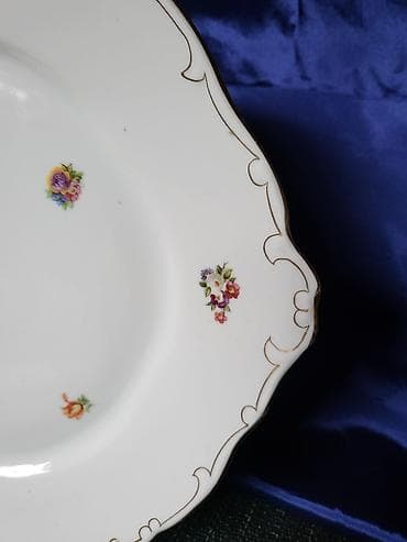 Stare vaze i dekor: Tanjir Hollohaza iz 1949 do 1970.godine,madjarski porcelan — 8