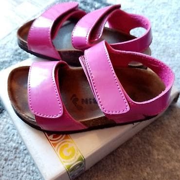 Grubin sandale nekoliko puta obuvene prosle god vidi se na slikama da