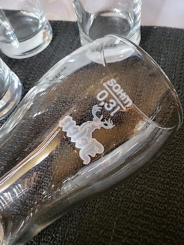 ormari za predsoblje: Case vintaz,nove za jelen pivo Nemacka. Case za jelen pivo. Komada — 10