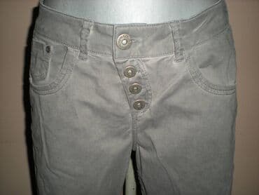 svecane pantalone i tunike: FARMERKE S.OLIVER Maslinasto zelene farmerke, military/jahački style — 1