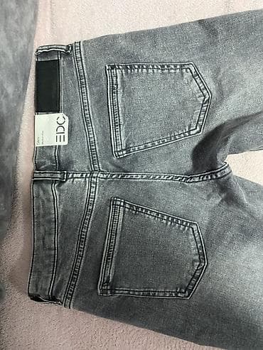 zlatne pantalone: Sivi teksas pantalone EDC by Esprit – Slim kroj - Model: Slim - — 4