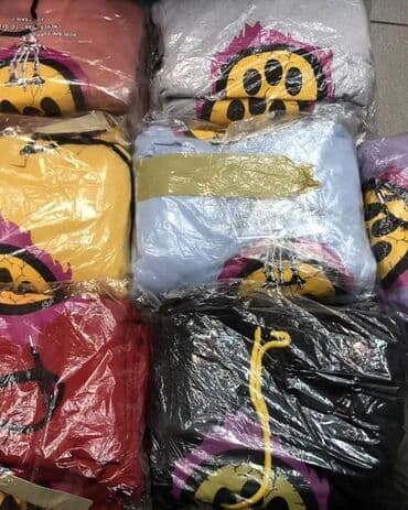 balenciaga trenerke: S m l xl 2500 — 6