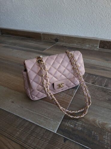 torbe heklane: Cena torbi 2600
cena novcanika 2200
cena kaisa 2200
Porez — 8