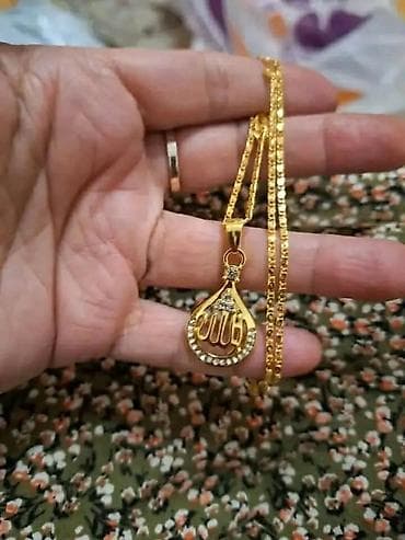 nakit swarovski: Lančic 2200 din
💋 — 2