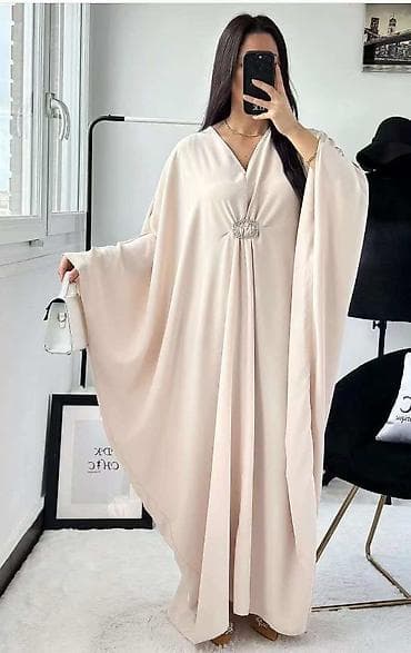 cirkoni za kosu: Elegantna kaftan/abaja haljina sa ukrasnom kopčom gs - Model: široka — 2