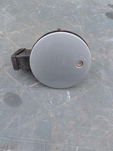 glava za sportski volan: Poklopac rezervoara za Ford Fokus Mk1 — 1