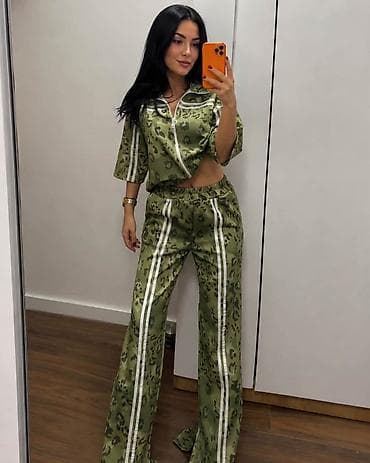 rolex sat: 08. Najtraženijee💫💫
S M L XL
Cena : 3.400 dinara H — 2
