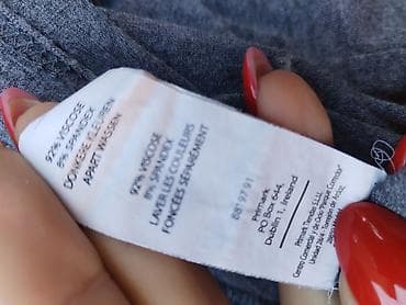 sive trenerke zenske: Primark ženska trenerka – veličina M - Boja: siva melanž - Model — 5