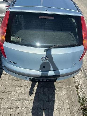 FIAT PUNTO BRANIK FAR HAUBA KRILO RETROVIZOR VRATA | Fiat punto na lalafo.rs FIAT PUNTO BRANIK FAR HAUBA KRILO RETROVIZOR VRATA | Fiat punto