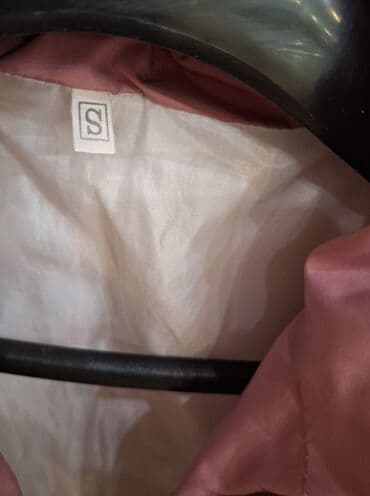 bele haljine za trudnice: Ženska zimska jakna – roze - Boja: puder/roze - Kroj: strukiran — 6