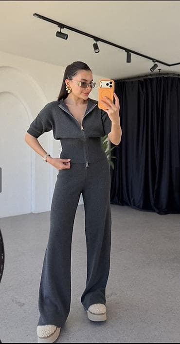 sinsay pantalone: Kompleti 3100 dinara Vel uni Duzina 120 cm pantalone Crna braon siva — 10