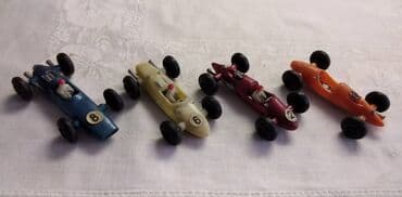rubi 6 epizoda sa prevodom: HT formule F1Hong Kong 6,5 cm.fali na 1 vozac,plasticni.Cena za kom — 1