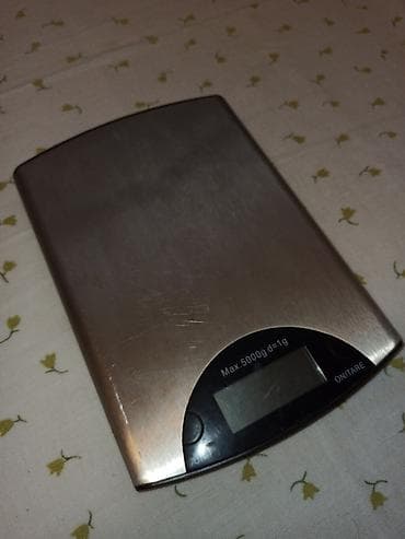 elektronska vaga: Kuhinjska vaga max 5Kg Vaga je potpuno ispravna i precizna. Meri — 1