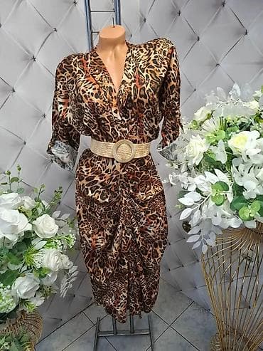 Dresses: AKCIJA Ženska haljina sa leopard printom - Materijal: lagana, glatka — 1