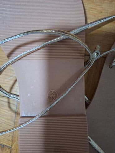 zlatne starke converse: Sandale, 39 — 2