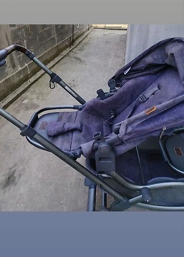 bunde za decu: Prodajem nemačka kolica za blizance/dvoje dece različitog uzrasta 0+ — 4