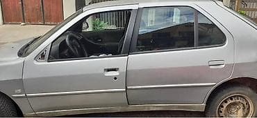 PREDNJA I ZADNJA VRAT ZA PEUGEOT 306 OD 1996. DO 2002. GOD. |
