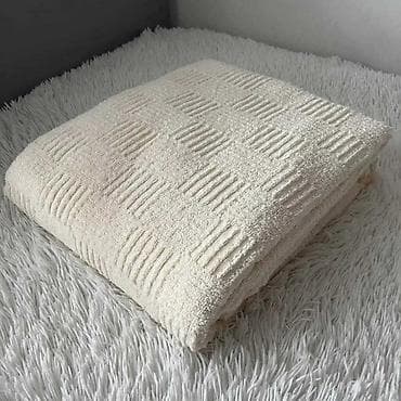 Metraža: Frotiri 200 x200
Cena 3000 din 💚
G⚜️ — 5