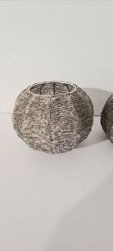 staklene tegle cena: ▪︎ Prodajem dva dekorativne stona čajna svećnjaka po navedenoj jednoj — 9