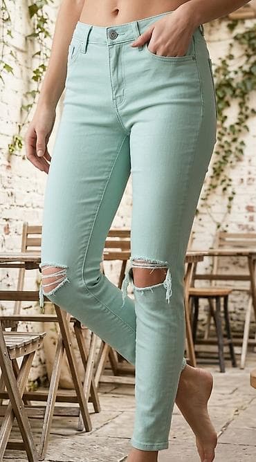 Ženske uske farmerke – mint zelena boja - Kroj: skinny/uzak kroj na lalafo.rs Ženske uske farmerke – mint zelena boja - Kroj: skinny/uzak kroj