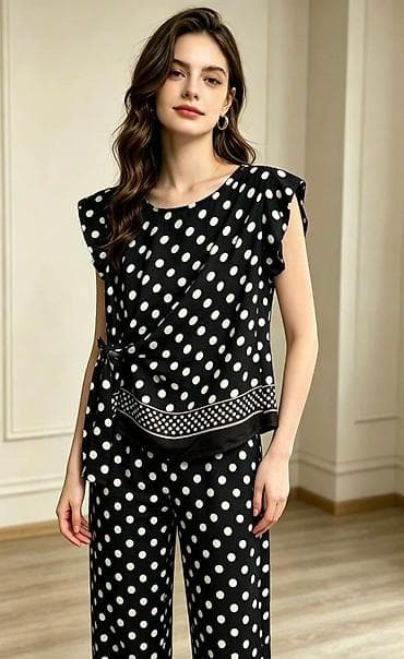 velike marame: Komplet
Cena 3300
Uni vel.
V27 — 2