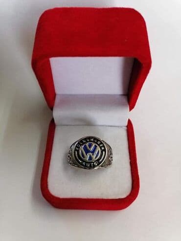 staro srebrno prstenje: Prsten Volkswagen
Vel:13
Cena:1100 din — 2