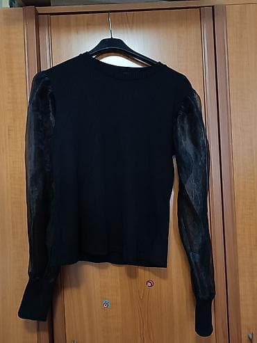 puf suknje: Zara džemper/bluza sa prozirnim rukavima - Boja: crna - Model: uska — 1