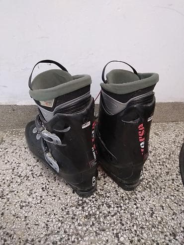 Lov i ribolov: Ski pancerice Salomon veliki broj 52 1/3,ocuvane — 3