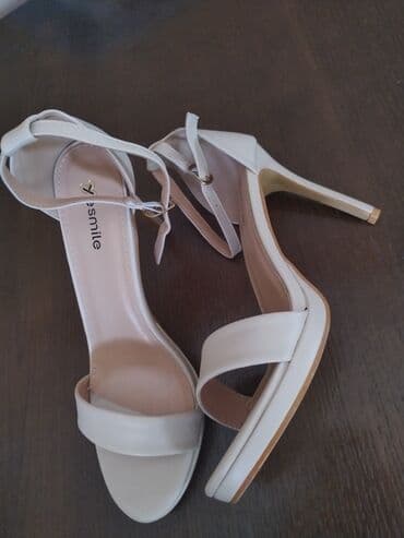 sanda satovi: Sandals, Alex, 40 — 3