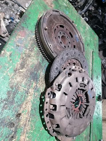 plotna za alfu 90 cena: Set kvačila sa zamajcem – BMW E39 Opis: - Komplet uključuje: zamajac — 1