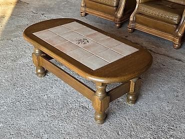 Drveni klub sto sa keramičkim pločicama - Materijal: masivno drvo na lalafo.rs Drveni klub sto sa keramičkim pločicama - Materijal: masivno drvo