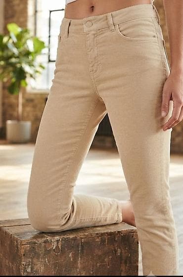 Ženske uske pantalone (skinny fit) u bež/peščanoj boji. - Kroj: visok