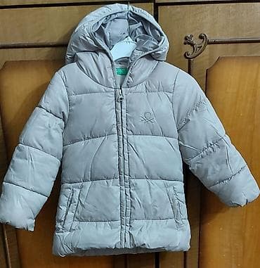 Zimska jakna za devojčice, Benetton, kao nova, sive boje, veličina