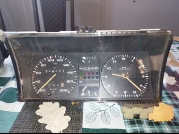 Instrument tabla VDO za Volkswagen – mehanički brzinomer i analogni na lalafo.rs Instrument tabla VDO za Volkswagen – mehanički brzinomer i analogni